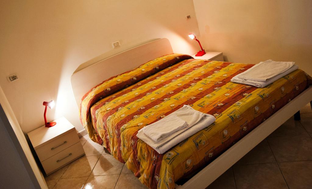 Albergo Magrini Della Genga Genga  Værelse billede