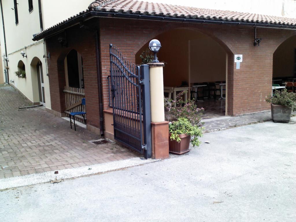 Albergo Magrini Della Genga Genga  Eksteriør billede